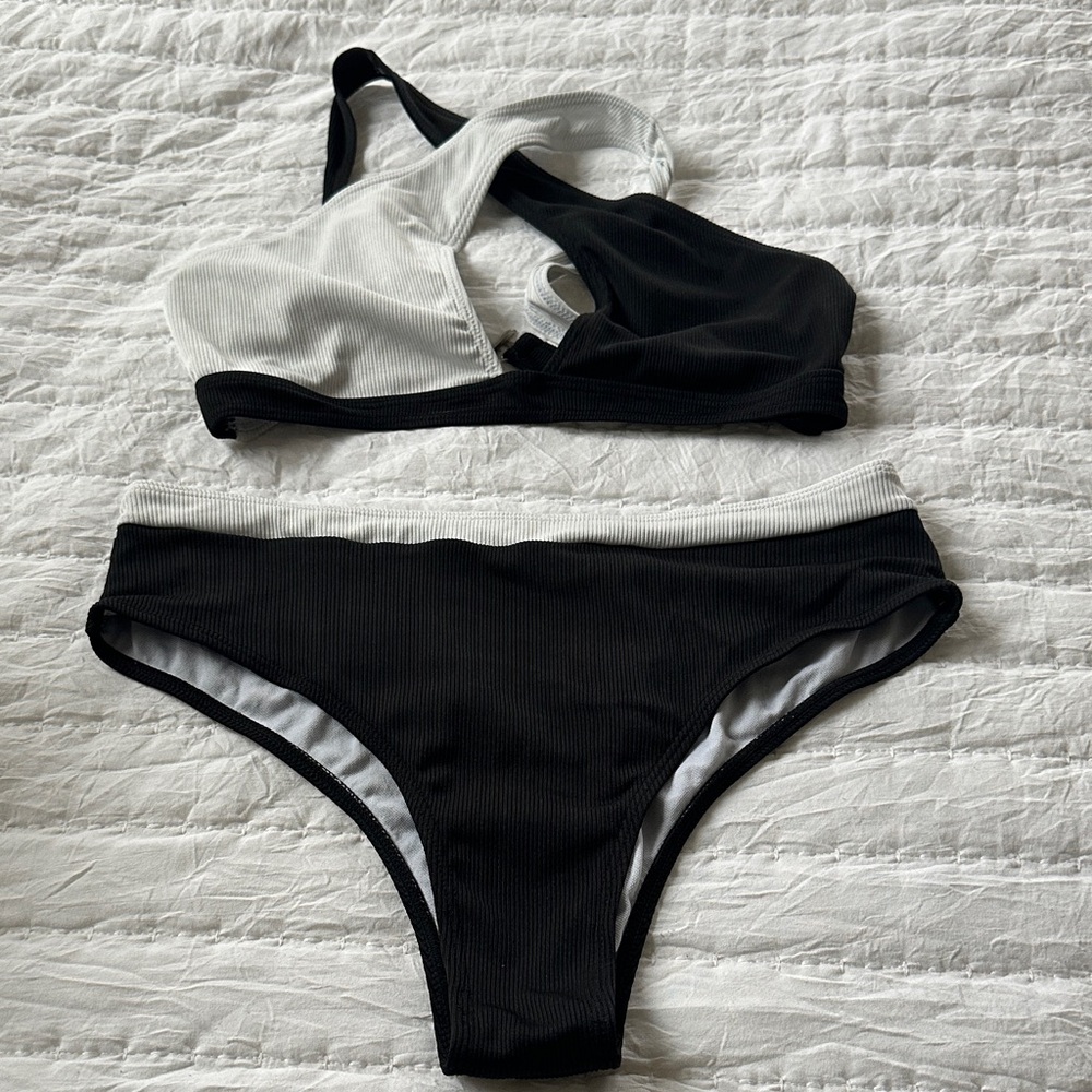 Black and White Women's Swimwear Set